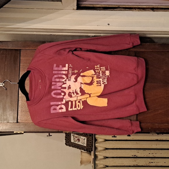 Blonde womans size XS graphic crewneck sweatshirt - Picture 1 of 5